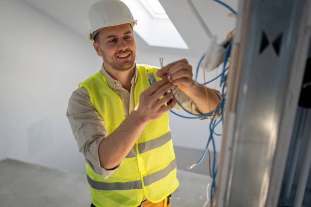 Best Local Electrician Companies  in Crosspointe, VA